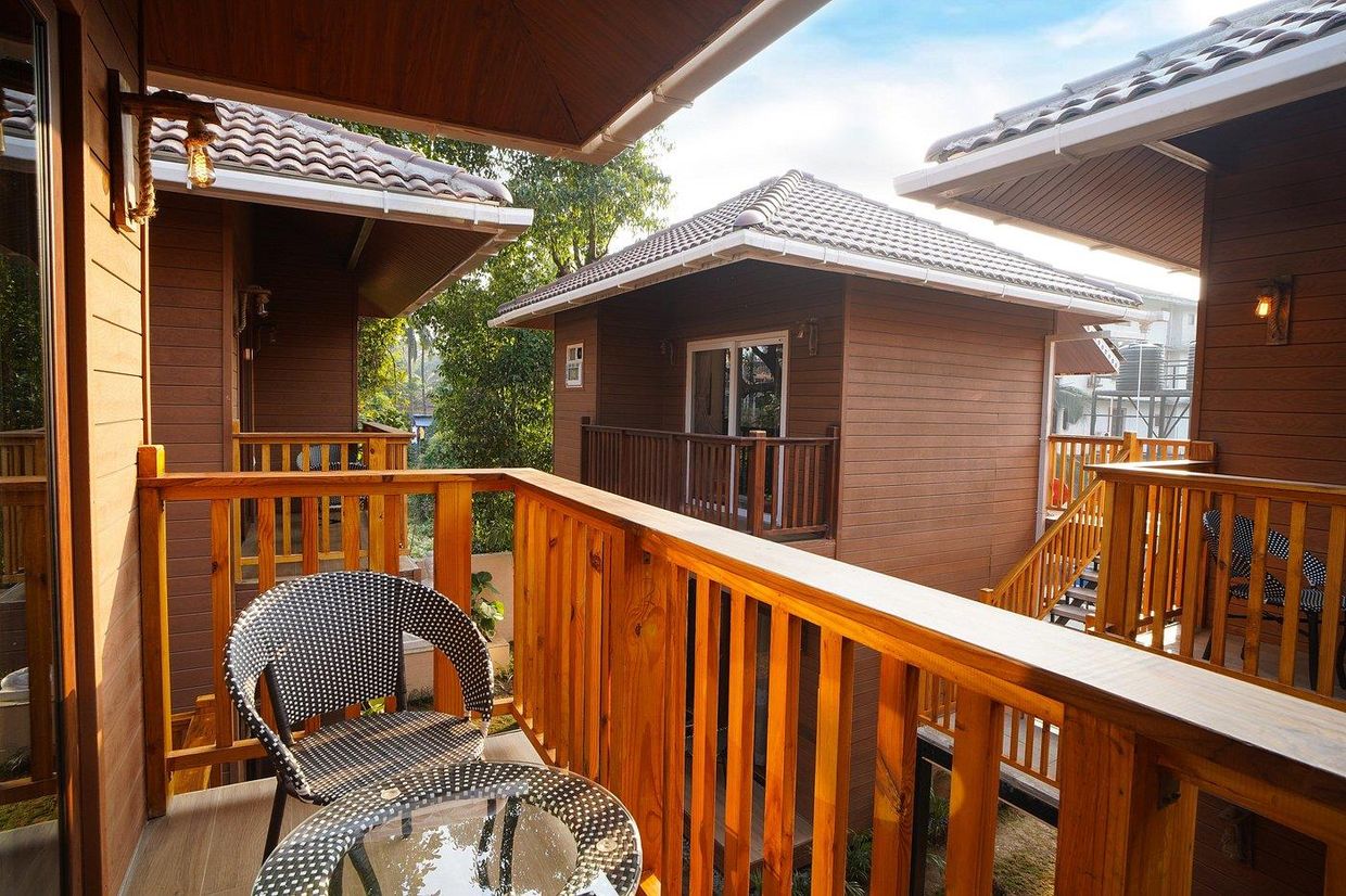 TREEHOUSE MARS BEACH COTTAGES  - 13