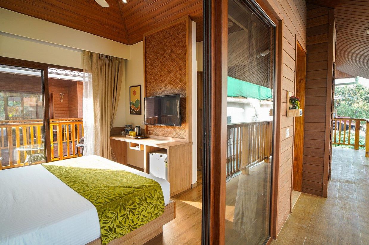 TREEHOUSE MARS BEACH COTTAGES  - 7