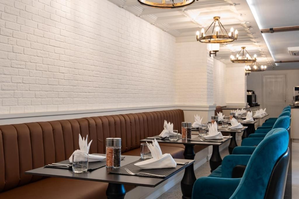 CHATEAU DU VILLAGE - 19