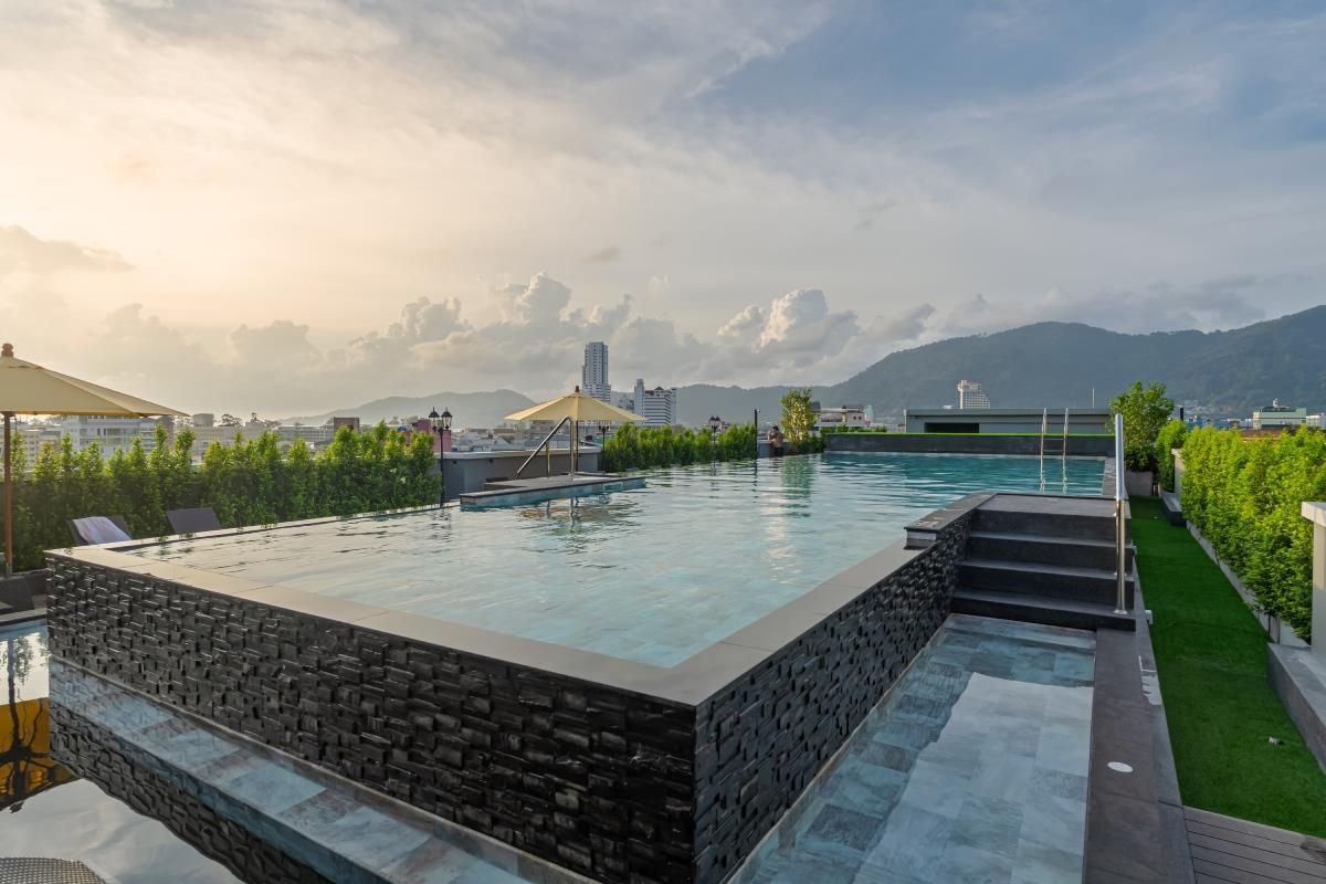 CHATEAU DU VILLAGE - 32