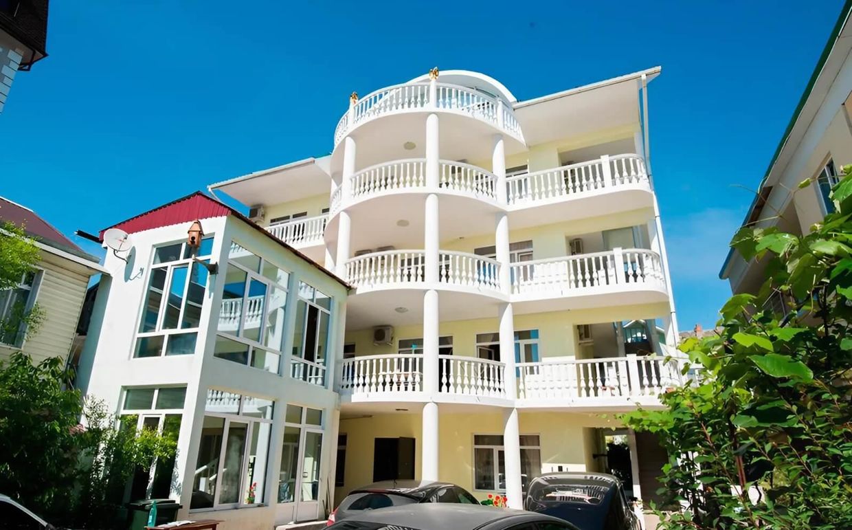 GREEN ZONE, гостевой дом - 1