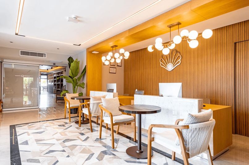 Pearly Hotel Special Class - 3