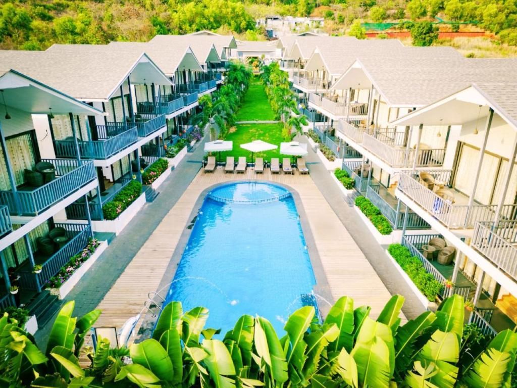 DALLAS BEACH RESORT (ex. ORALIA RESORT) - 1