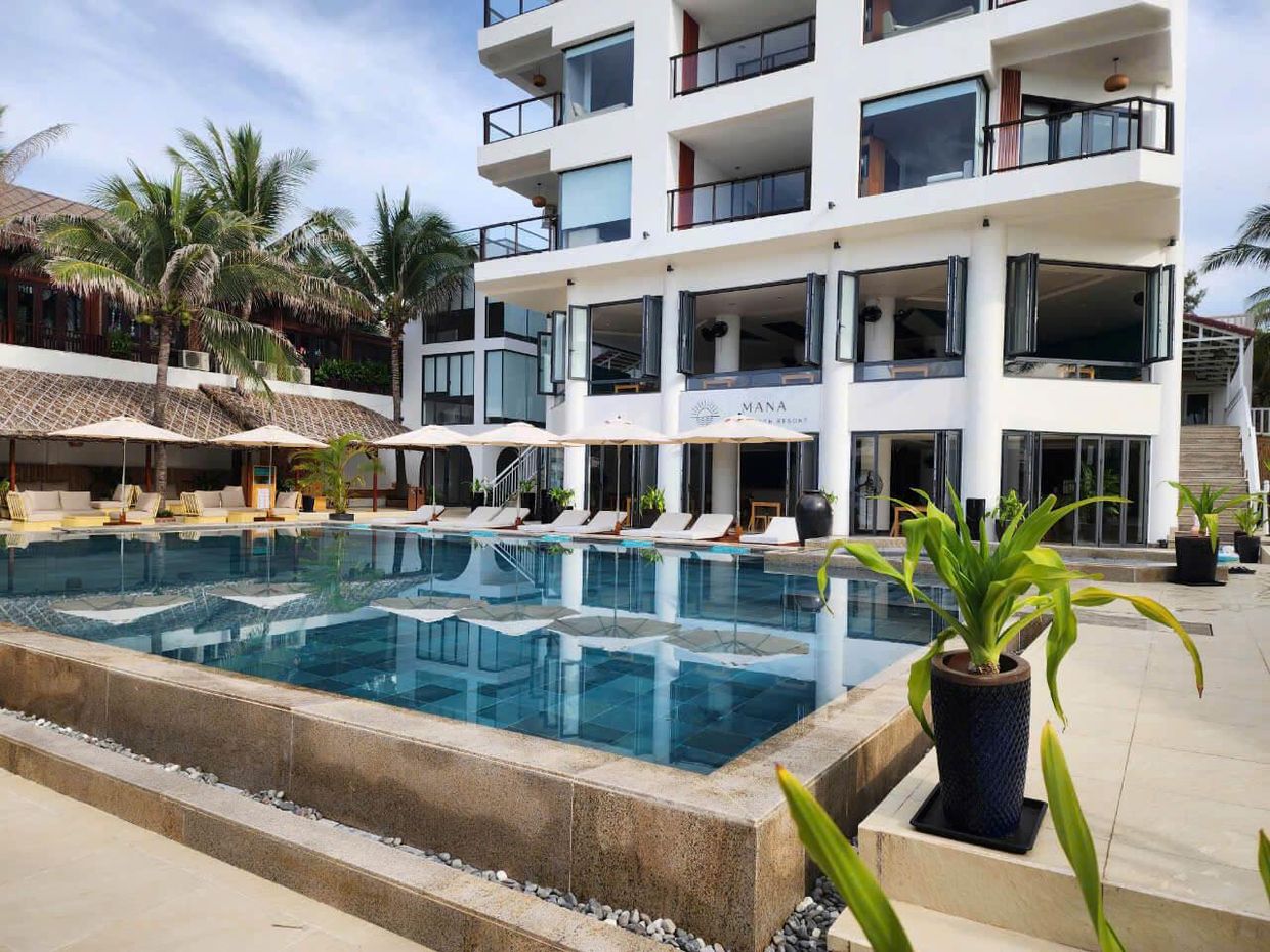 MANA BEACH RESORT - 1