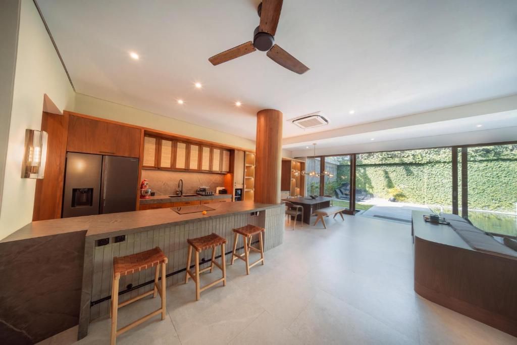 KOLILA VILLA SEMINYAK - 20