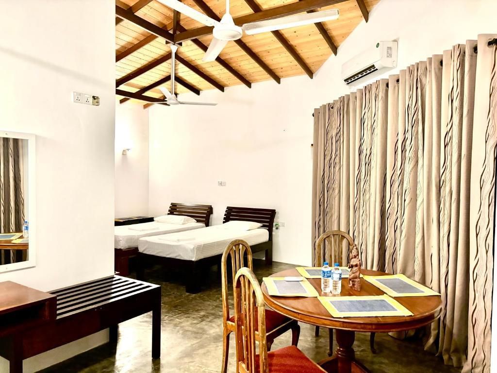 BLUE FOX HIKKADUWA - 12