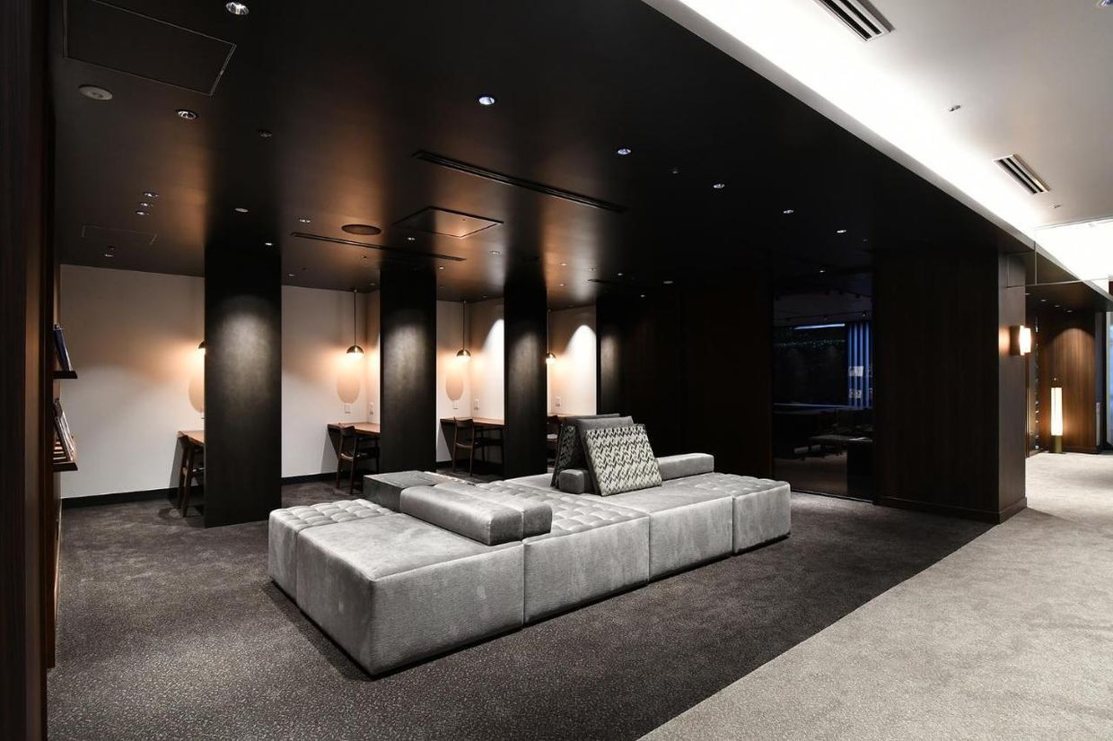 ROYAL PARK HOTEL - 11