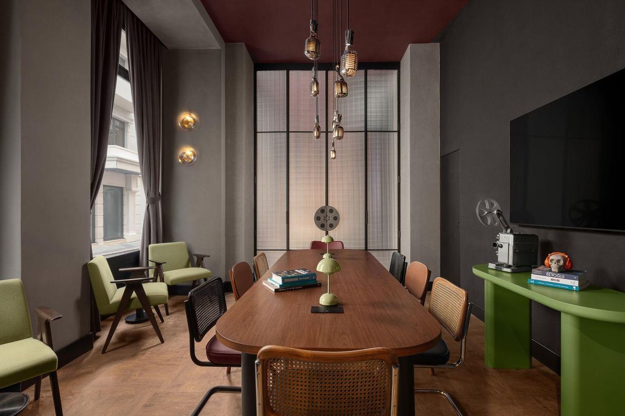 Moxy Istanbul Beyoglu - 13