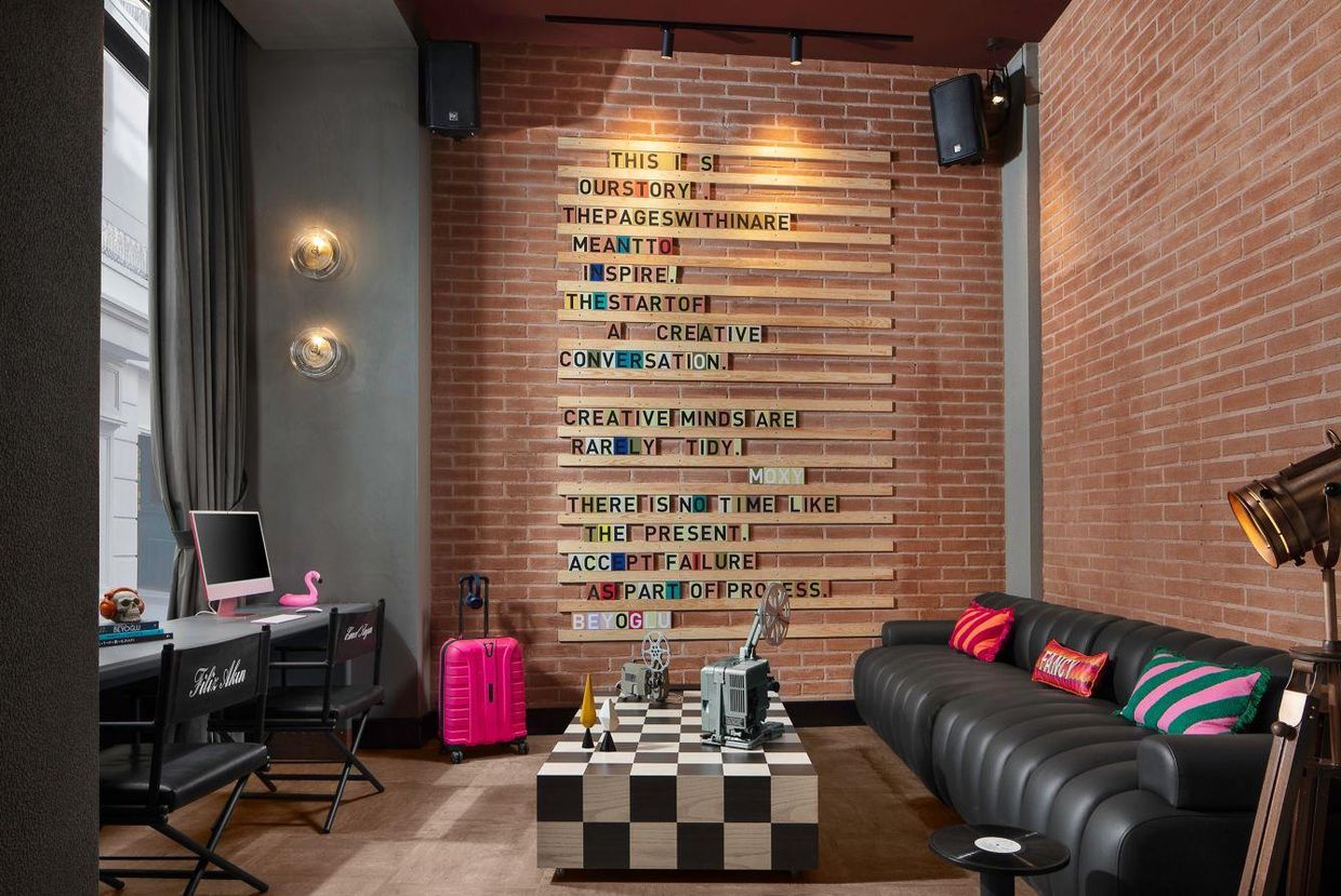 Moxy Istanbul Beyoglu - 34