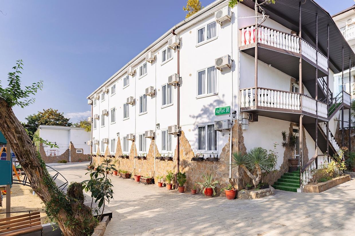 МАКСИМ ПАРК-ЛОО, отель - 1