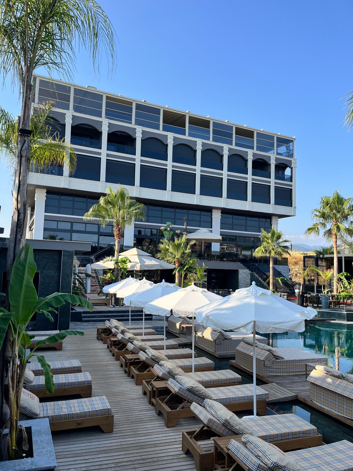 Robin Hood Hotel (only adults 18) - 22