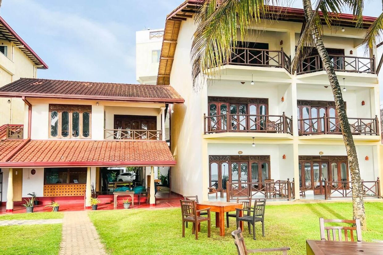 TWENTY TWO SWISS RESIDENCE - 1