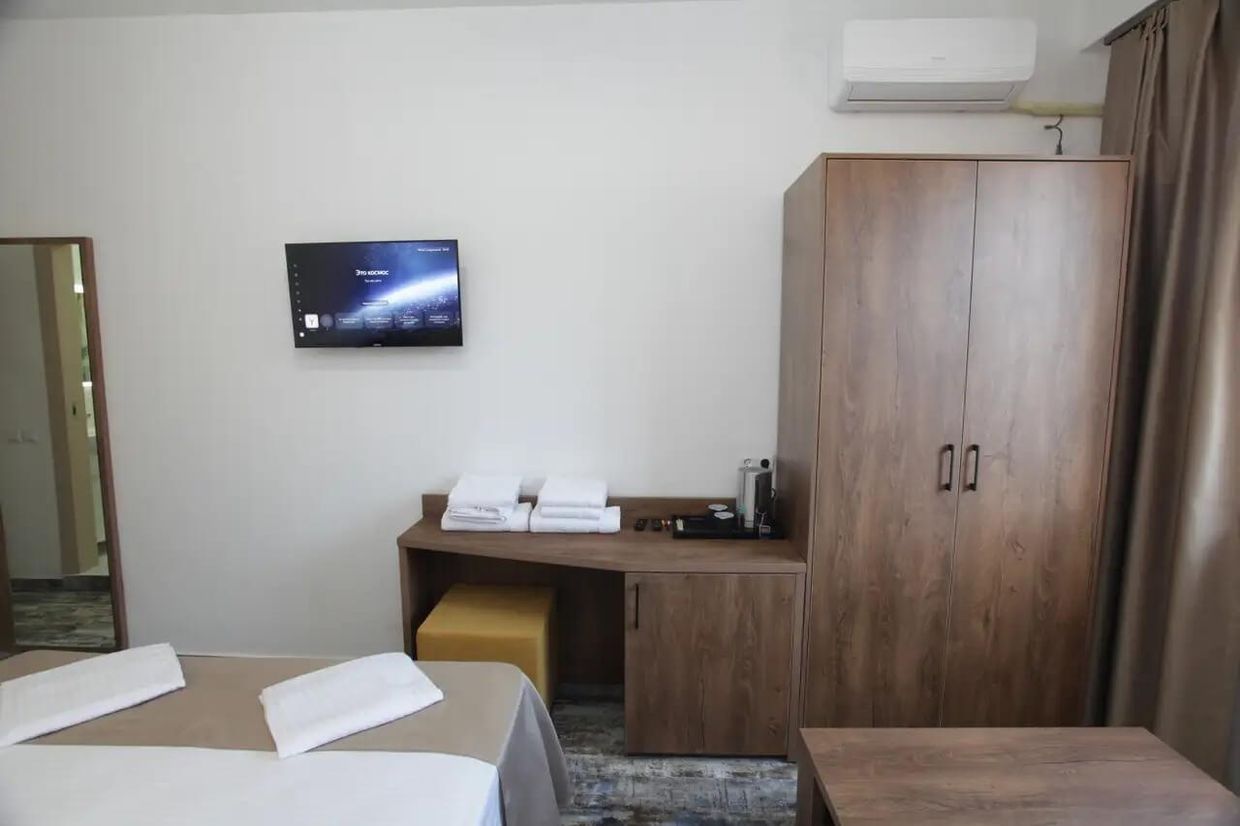 ЛАЗУРИТ, отель стандарт - 10