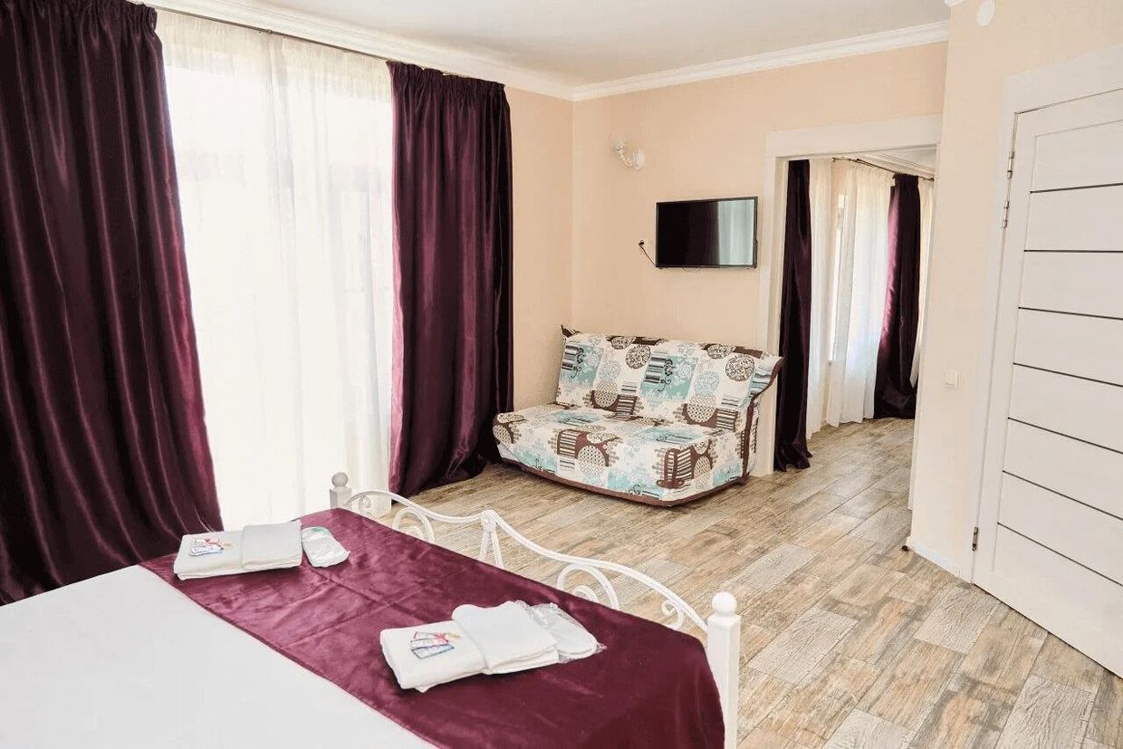 SUNNI HOUSE, гостевой дом - 7