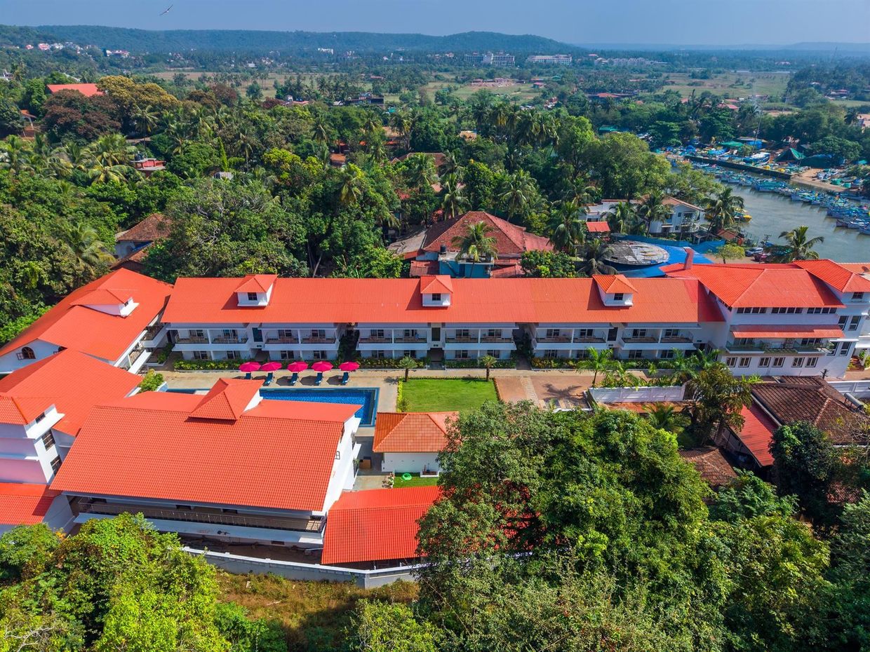 RIVER DECK BAGA RESORTS & SPA - 13