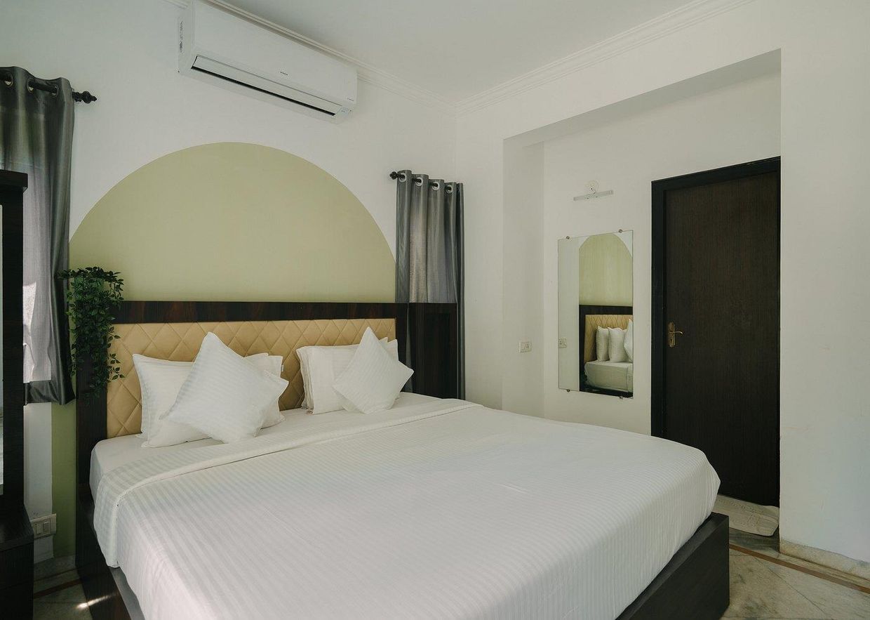 RICHMONDE ANANTA ELITE  - 8