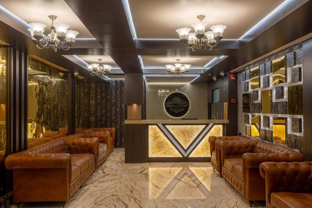 DIVAN CLARKS INN - 19