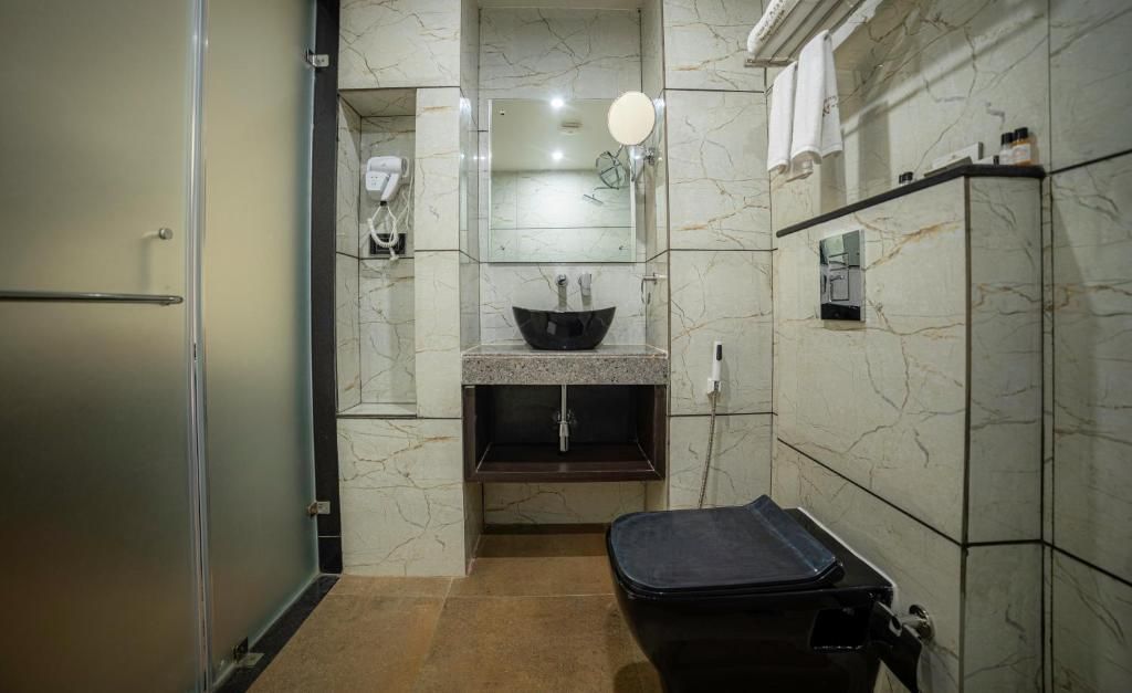 DIVAN CLARKS INN - 23