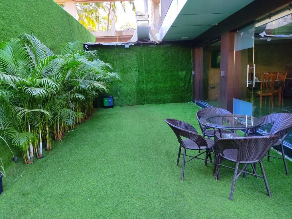 DIVAN CLARKS INN - 10