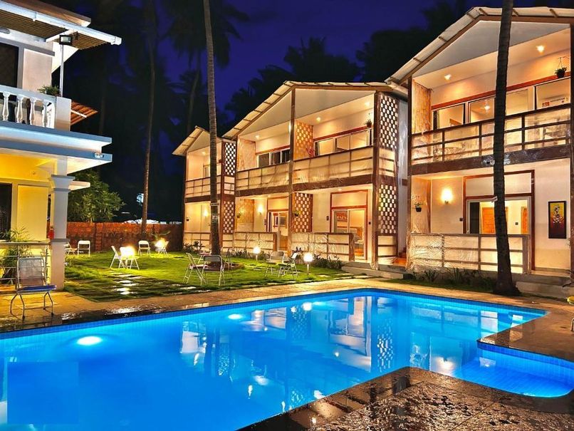 WHITE TURTLE RESORT - 1