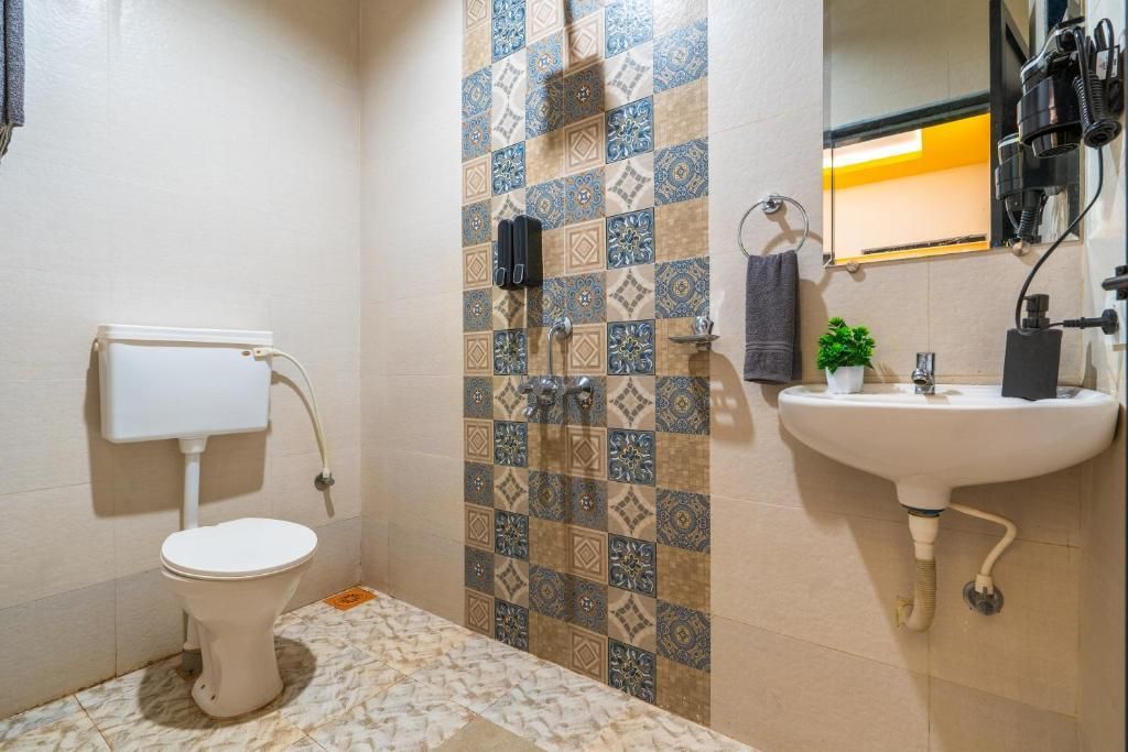 WHOOPERS BOUTIQUE MORJIM - 11