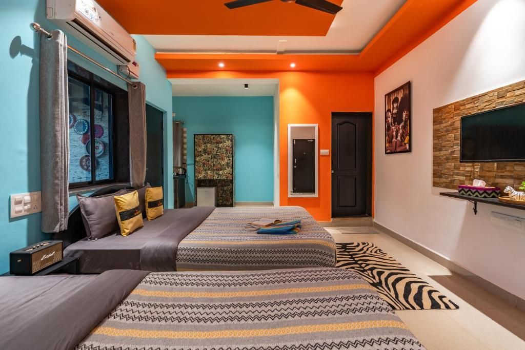 WHOOPERS BOUTIQUE MORJIM - 15