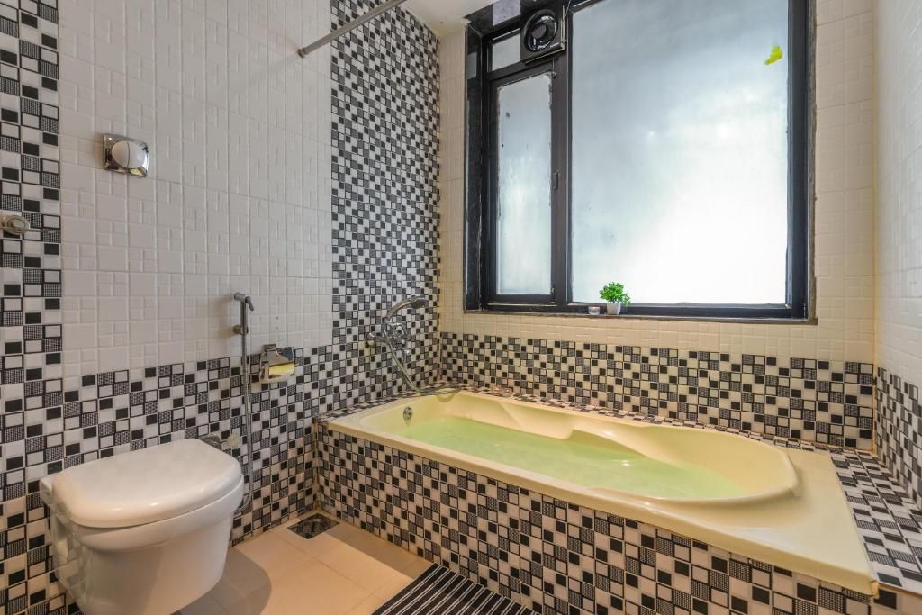 WHOOPERS BOUTIQUE MORJIM - 21