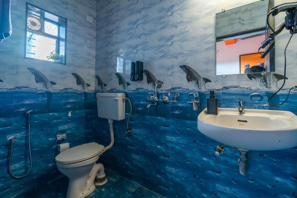 WHOOPERS BOUTIQUE MORJIM - 25