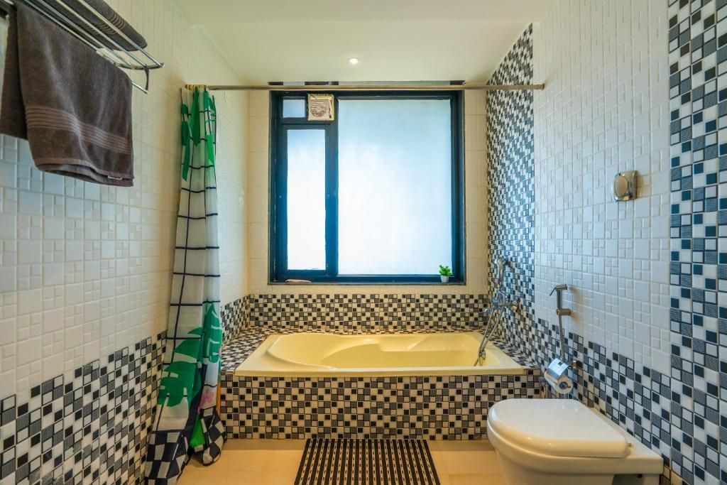 WHOOPERS BOUTIQUE MORJIM - 29