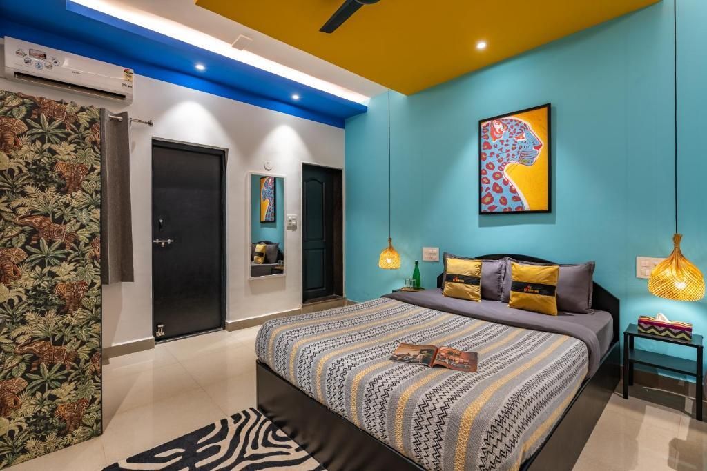 WHOOPERS BOUTIQUE MORJIM - 37