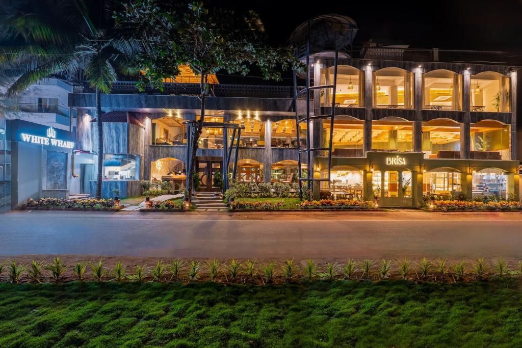 WHITE WHARF BEACH RESORT - 26