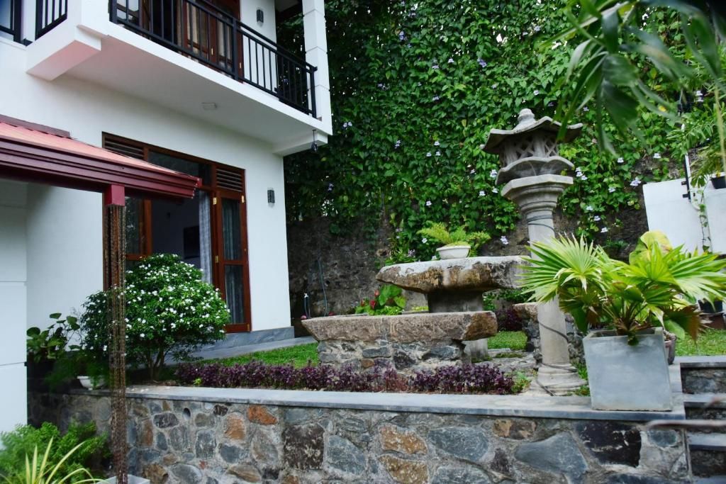 VILLA KAMALA GUESTHOUSE - 1