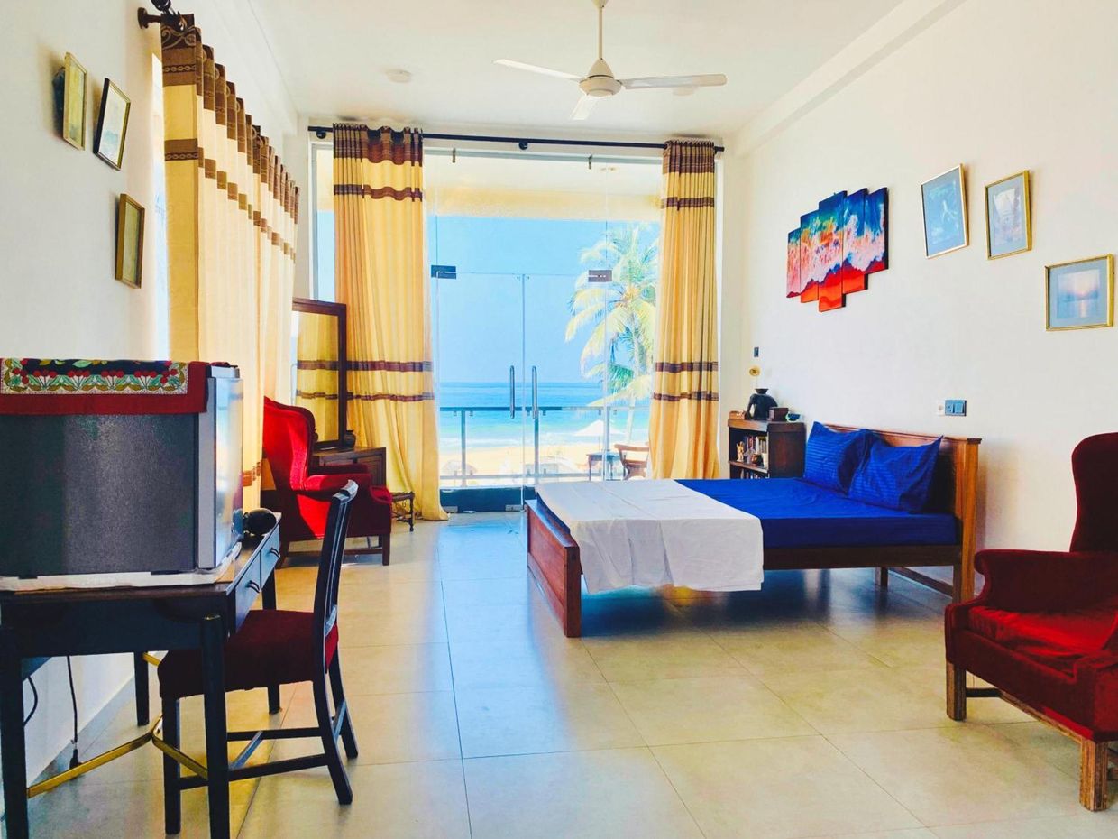 KAVIN BEACH HOTEL - 2