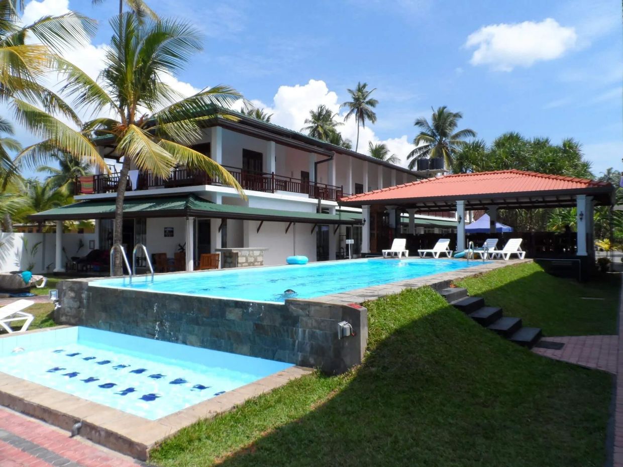 PEARL ISLAND BEACH HOTEL - 17