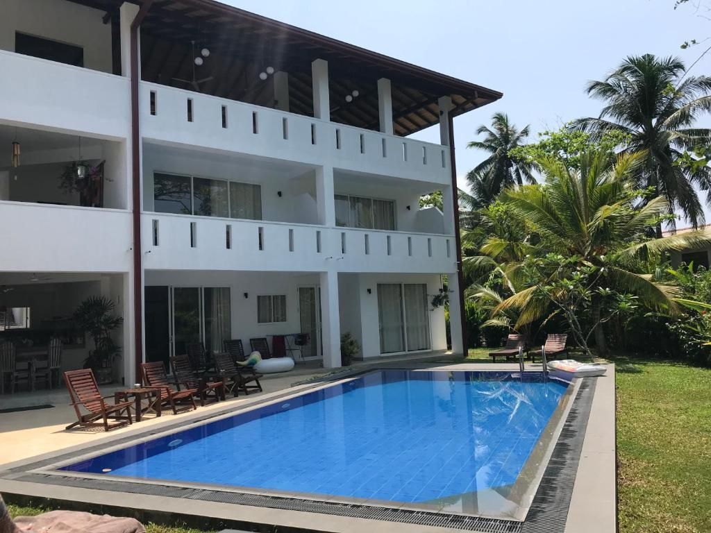 JIPPIE THE VILLA - 13