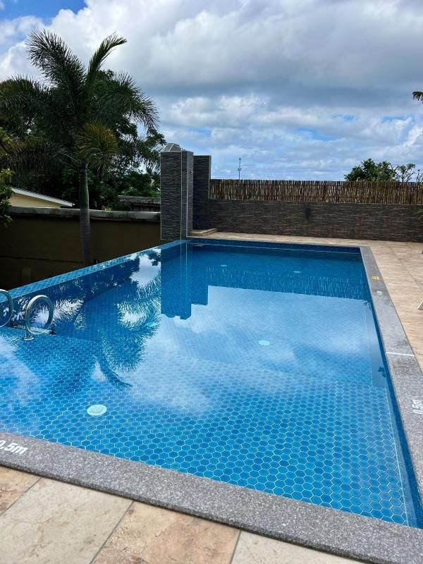 THE RUNWAY LODGE - 1