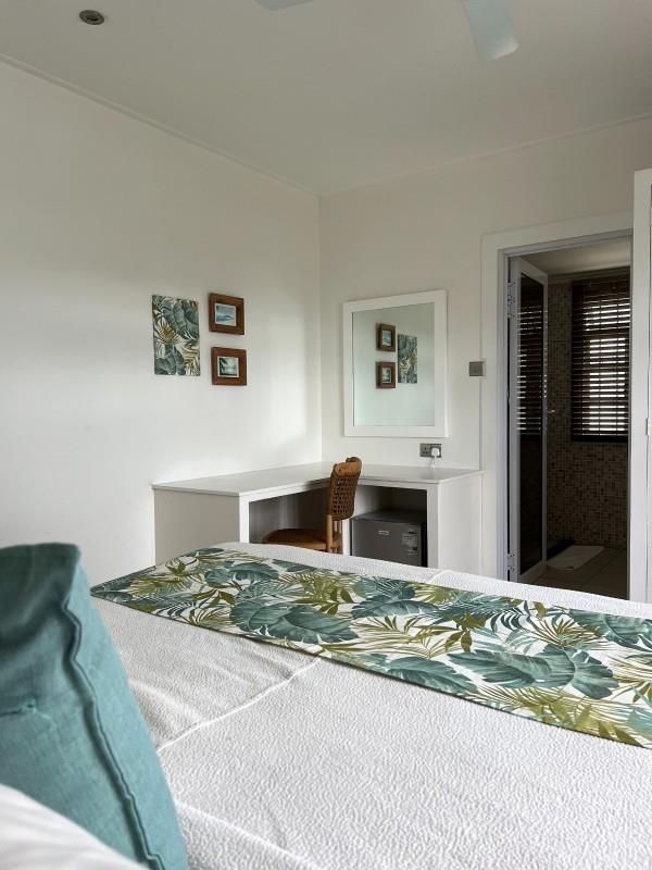 THE RUNWAY LODGE - 2