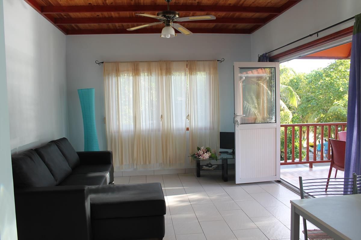 GREEN BLUE BEACH HOUSE - 5