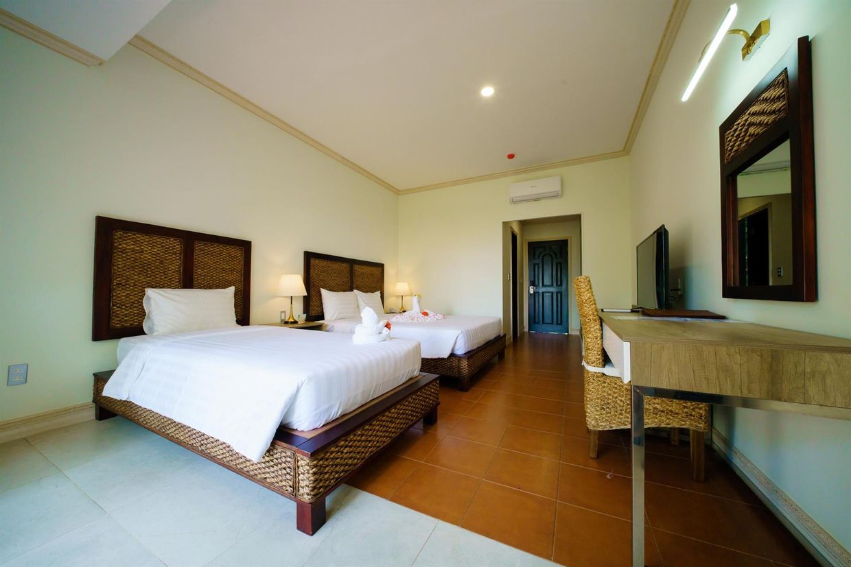 BLOOMING LOTUS RESORT - 2