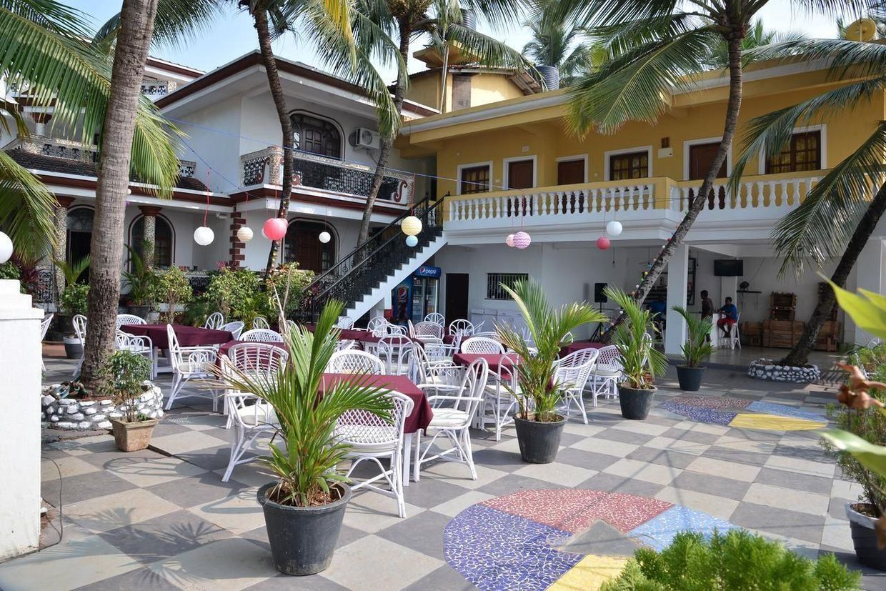 APRICUS INN RIVERSIDE - 18