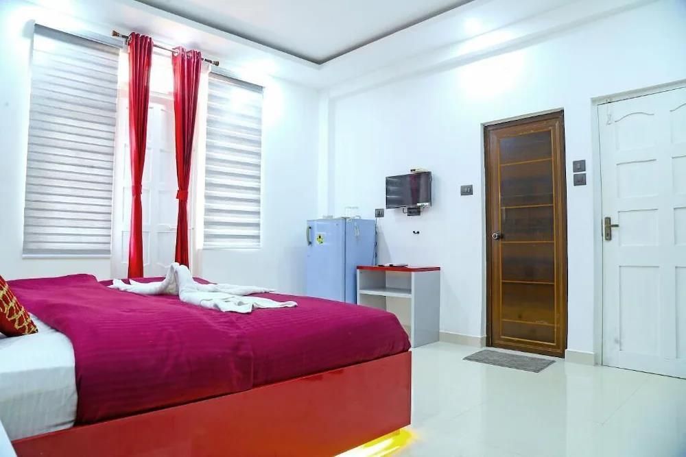 APRICUS INN RIVERSIDE - 9