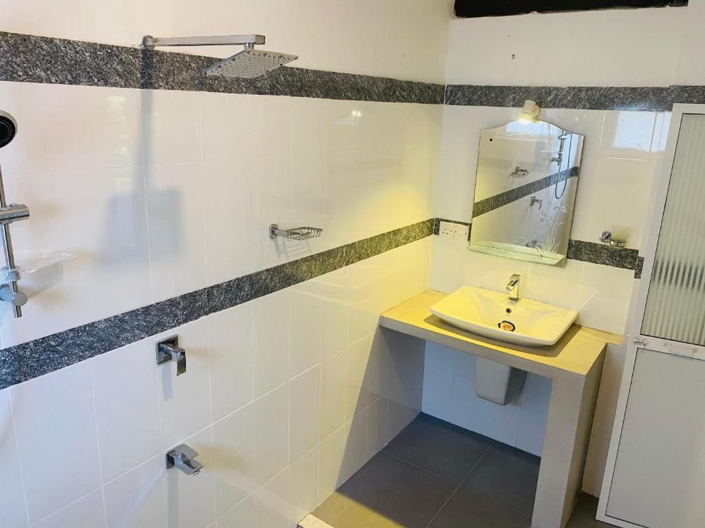 SUN RAY VILLAGE - 10