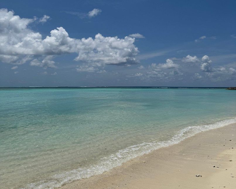 AVYANNA GULHI BEACH HOTEL - 5