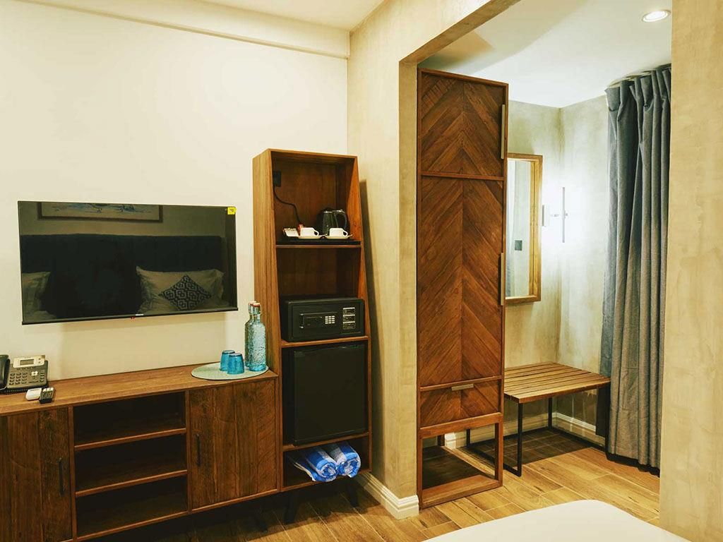 BEACH HOTEL DHIGURAH - 13