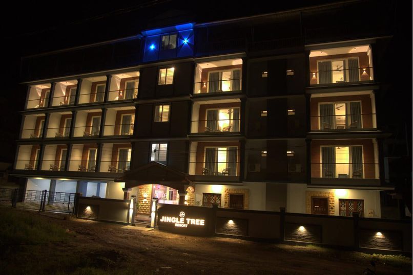 JINGLE TREE RESORT - 1