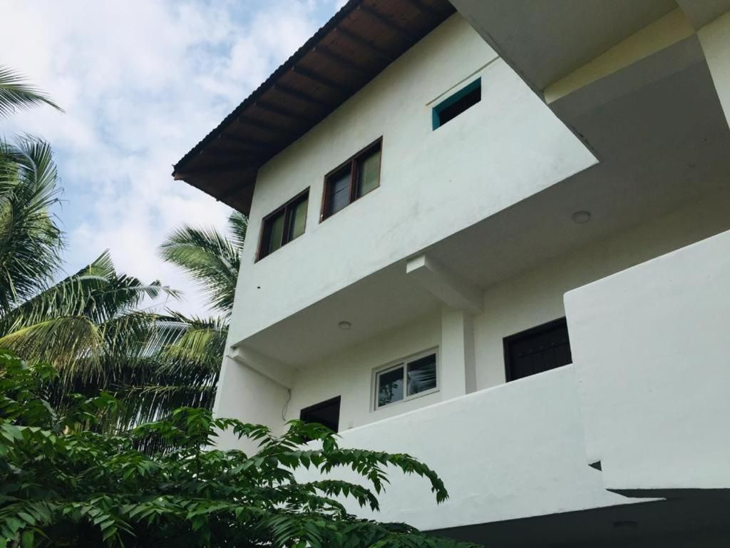 SEA VIEW APARTMENT - 1