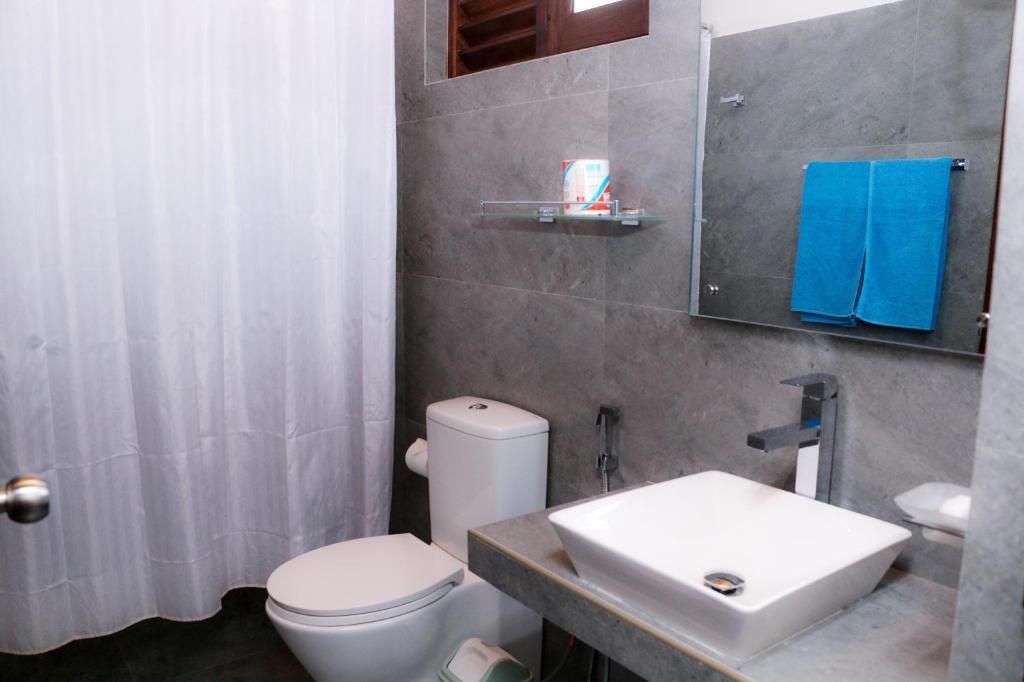 SEAFOOD RESTAURANT AND MOTEL - 13