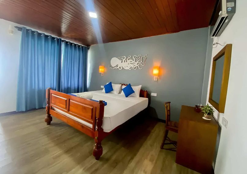 THE BLUE CRAB BEACH - 4