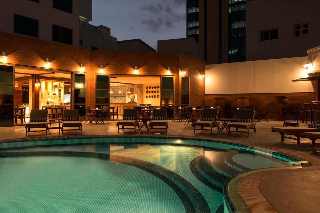MAJESTIC PREMIER HOTEL BUR DUBAI (ex. FOUR POINTS SHERATON BUR DUBAI) - 4