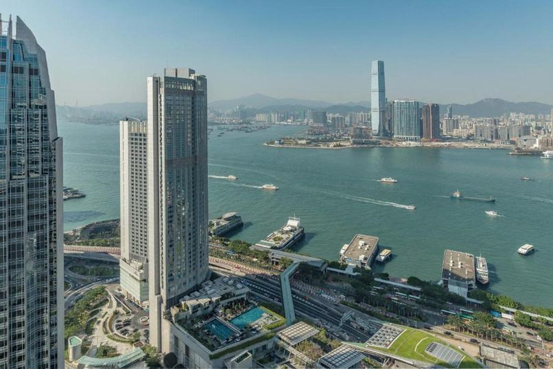 FOUR SEASONS HOTEL HONG KONG - 1